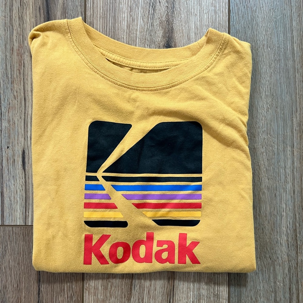 Cropped Kodak t shirt